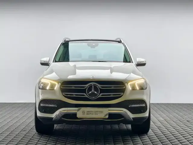 Mercedes-Benz GLE-Class — Фото автомобиля 2