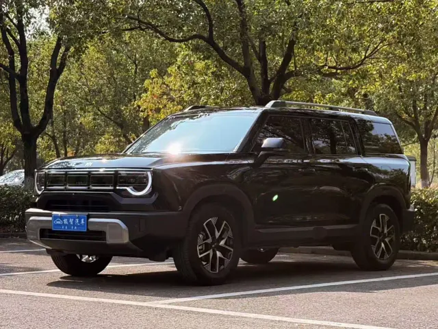 Фотография автомобиля — BAIC BJ30