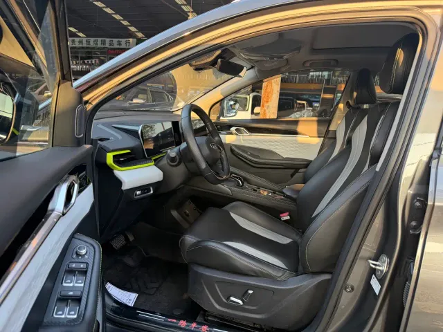 Geely Binyue — Фото автомобиля 4