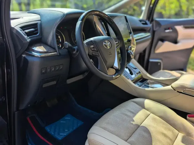 Toyota Vellfire 2021 Crown Hybrid 2.5L HV Supreme Edition — Фото автомобиля 8