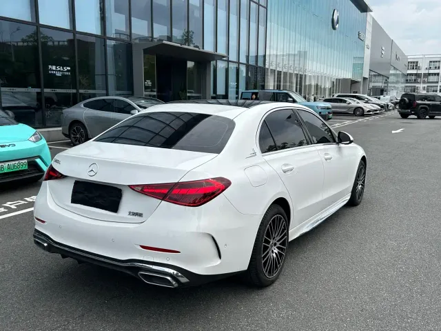 Mercedes-Benz C-Class — Фото автомобиля 16