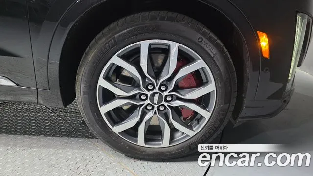 Cadillac XT6 — Фото автомобиля 21