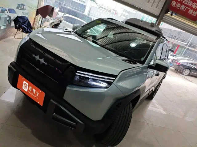 Фотография автомобиля — BYD FangChengBao Titanium 3