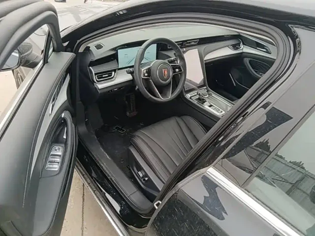 Hongqi H5 PHEV — Фото автомобиля 15
