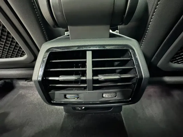 Audi Q3 — Фото автомобиля 11