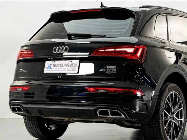 Audi Q5L — Фото автомобиля 7