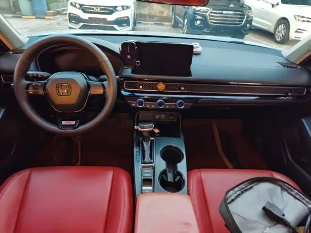 Honda Civic — Фото автомобиля 9