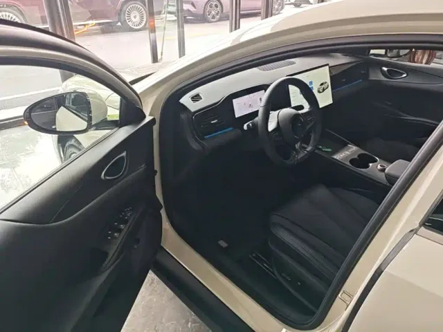 BYD Seal 06 — Фото автомобиля 15