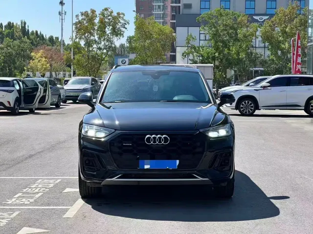 Audi Q5L — Фото автомобиля 2