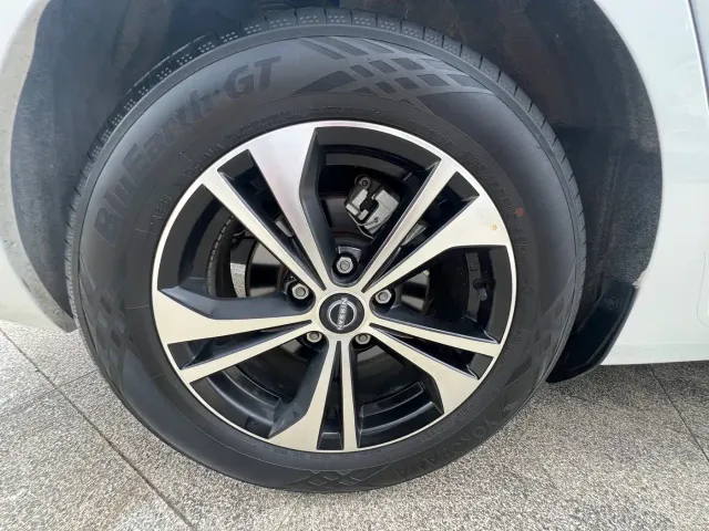 Nissan Sylphy — Фото автомобиля 12