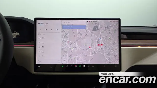 Tesla Model S — Фото автомобиля 20