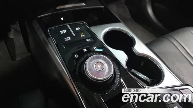 Kia K8 — Фото автомобиля 9