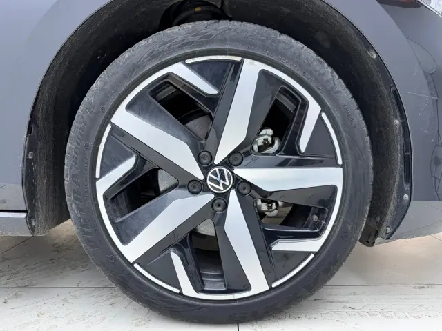 Volkswagen Lamando — Фото автомобиля 8