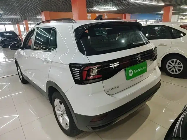 Volkswagen T-Cross — Фото автомобиля 4