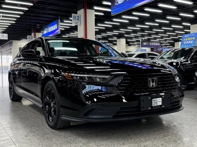 Honda Accord — Фото автомобиля 3