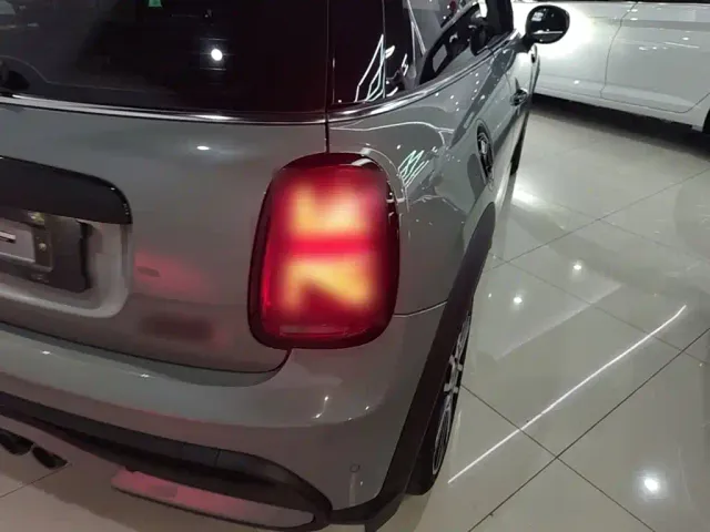 MINI Hatch — Фото автомобиля 7