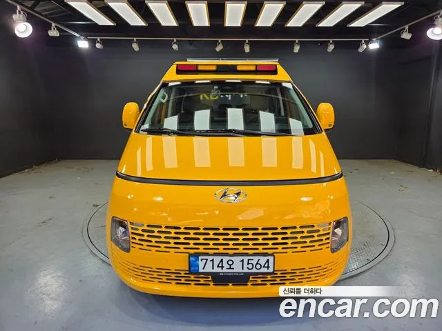 Hyundai Staria — Фото автомобиля 3