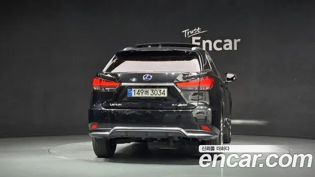 Lexus RX — Фото автомобиля 4