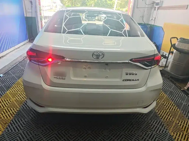 Toyota Corolla — Фото автомобиля 3