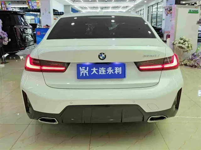 BMW 3 Series — Фото автомобиля 14