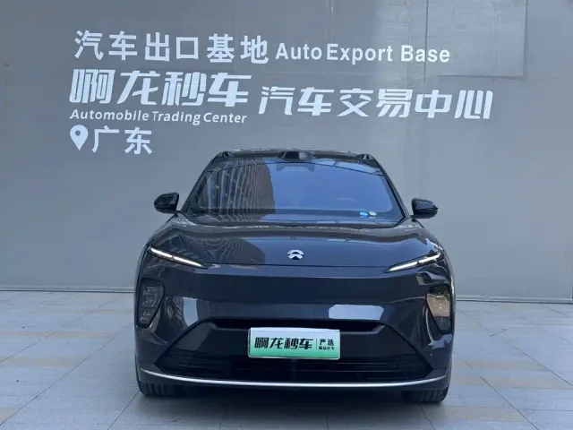 Nio ES8 — Фото автомобиля 2