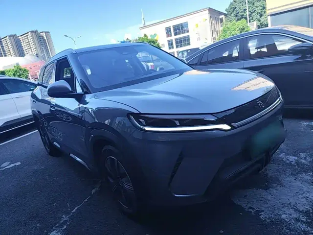 BYD Yuan UP — Фото автомобиля 3