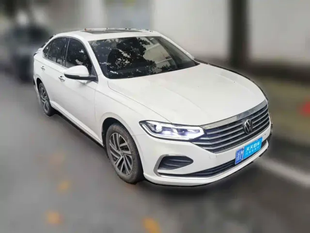 Volkswagen Lavida — Фото автомобиля 3