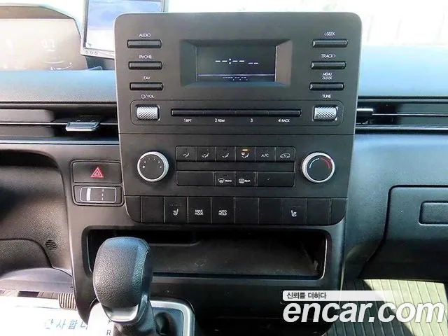 Hyundai Staria Staria Карго 5 мест — Фото автомобиля 13