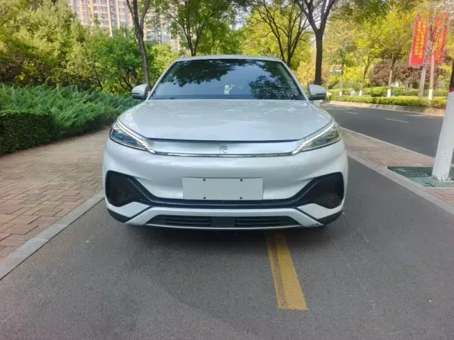 BYD Yuan PLUS — Фото автомобиля 2
