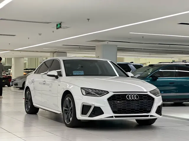 Audi A4L — Фото автомобиля 3