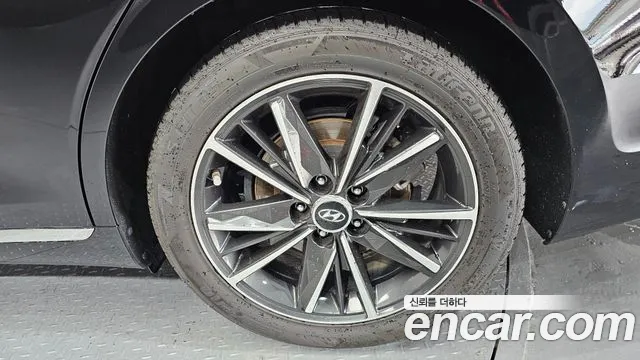 Hyundai Grandeur Grandeur (New) — Фото автомобиля 6