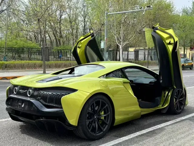 McLaren Artura — Фото автомобиля 4