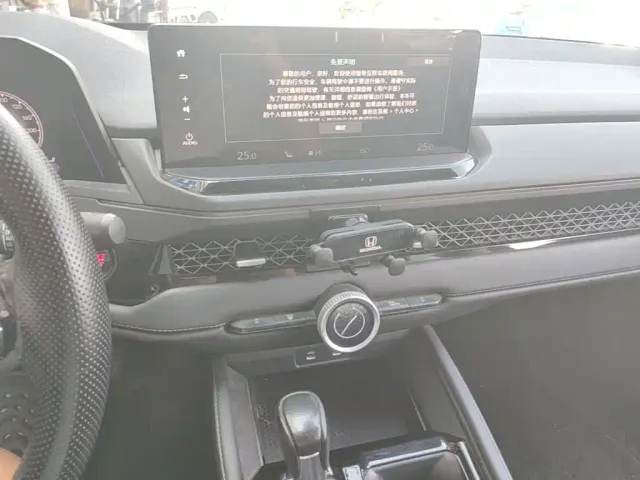 Honda Accord — Фото автомобиля 12