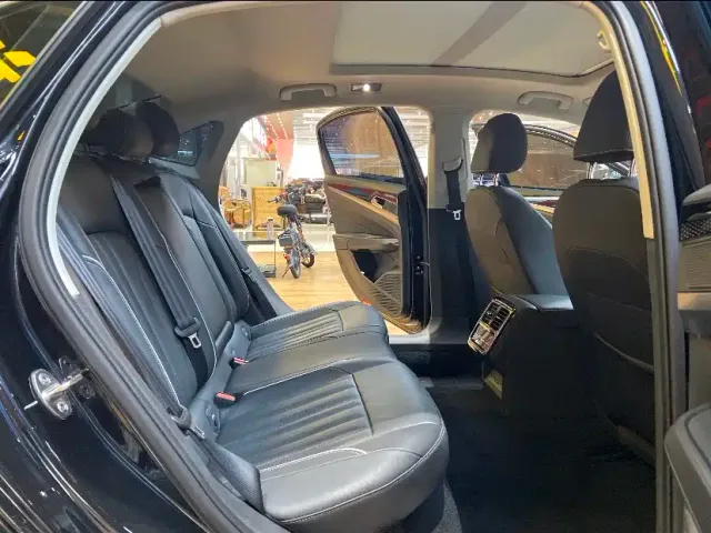 Volkswagen Passat — Фото автомобиля 8