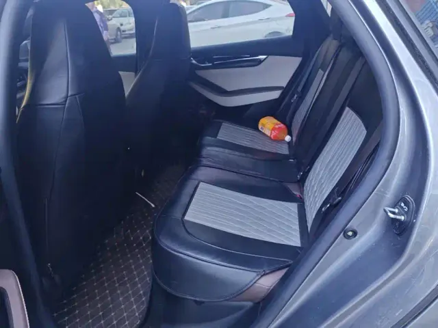 BYD Qin PLUS — Фото автомобиля 11