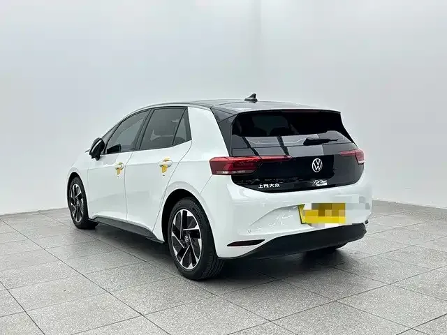 Volkswagen ID.3 — Фото автомобиля 4