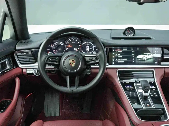Porsche Panamera — Фото автомобиля 17