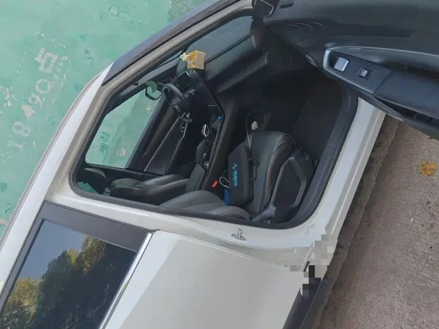 Geely Boyue — Фото автомобиля 17