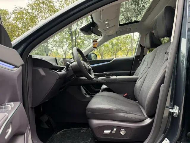 Buick Zhijing E7 — Фото автомобиля 7