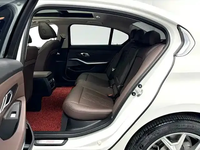 BMW i3 — Фото автомобиля 6