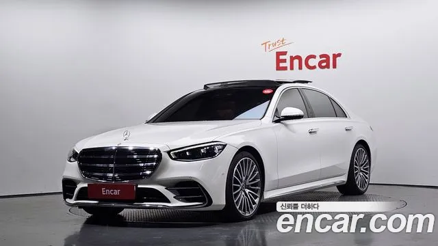 Mercedes-Benz S-Class — Фото автомобиля 3