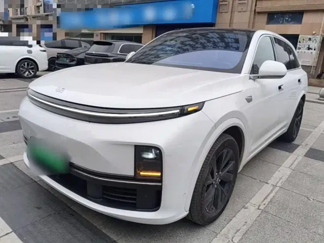 Фотография автомобиля — Li Auto L7