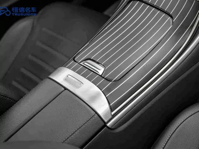 Mercedes-Benz C-Class — Фото автомобиля 19