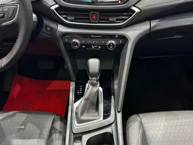 Chevrolet Orlando — Фото автомобиля 11
