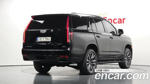 Cadillac Escalade Generation 5 — Фото автомобиля 2