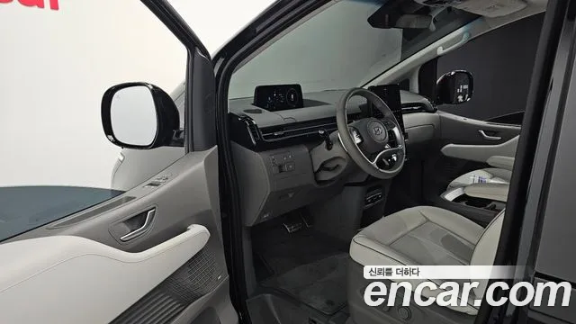 Hyundai Staria Staria L3.5 Lounge 9 мест — Фото автомобиля 10