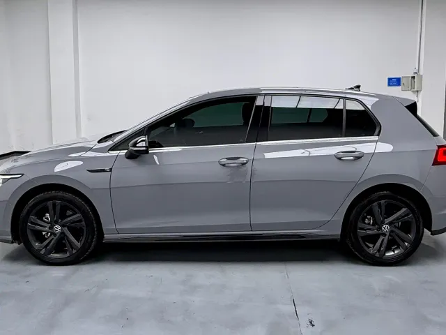 Volkswagen Golf — Фото автомобиля 14