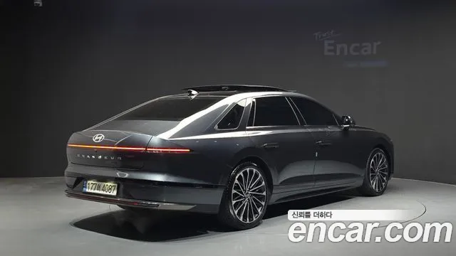 Hyundai Grandeur GN7 — Фото автомобиля 2