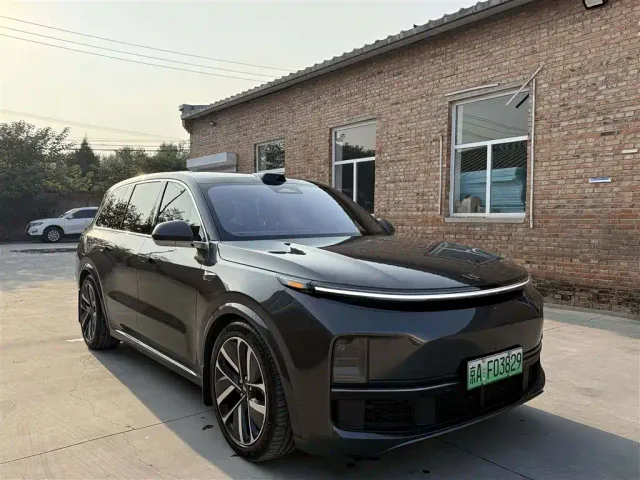 Li Auto L9 — Фото автомобиля 2