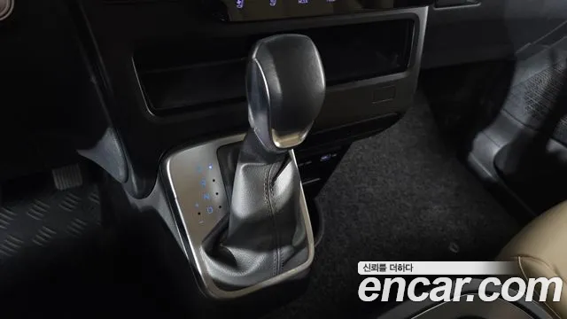 Hyundai Staria Staria Карго 5 мест — Фото автомобиля 9